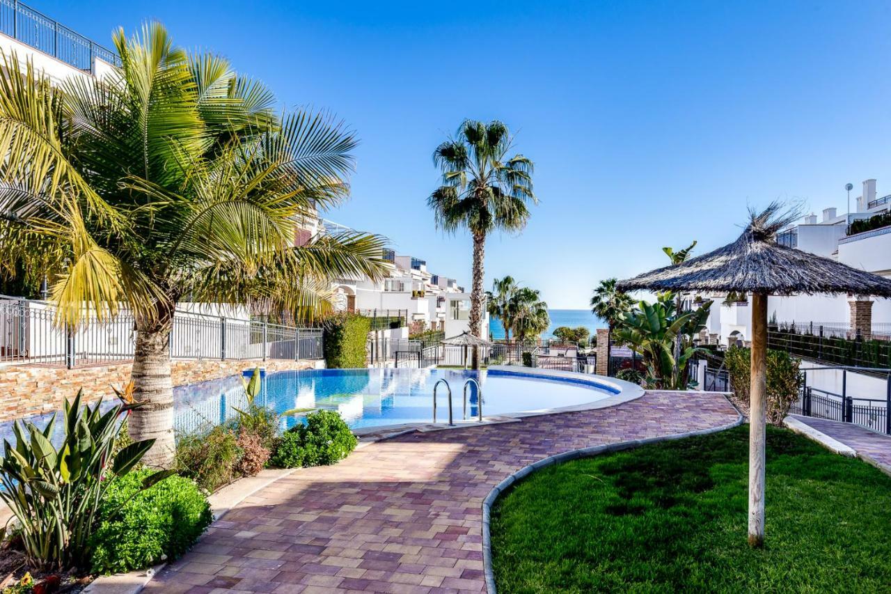 Ferienwohnung Azul Beach - La Mata Torrevieja Exterior foto