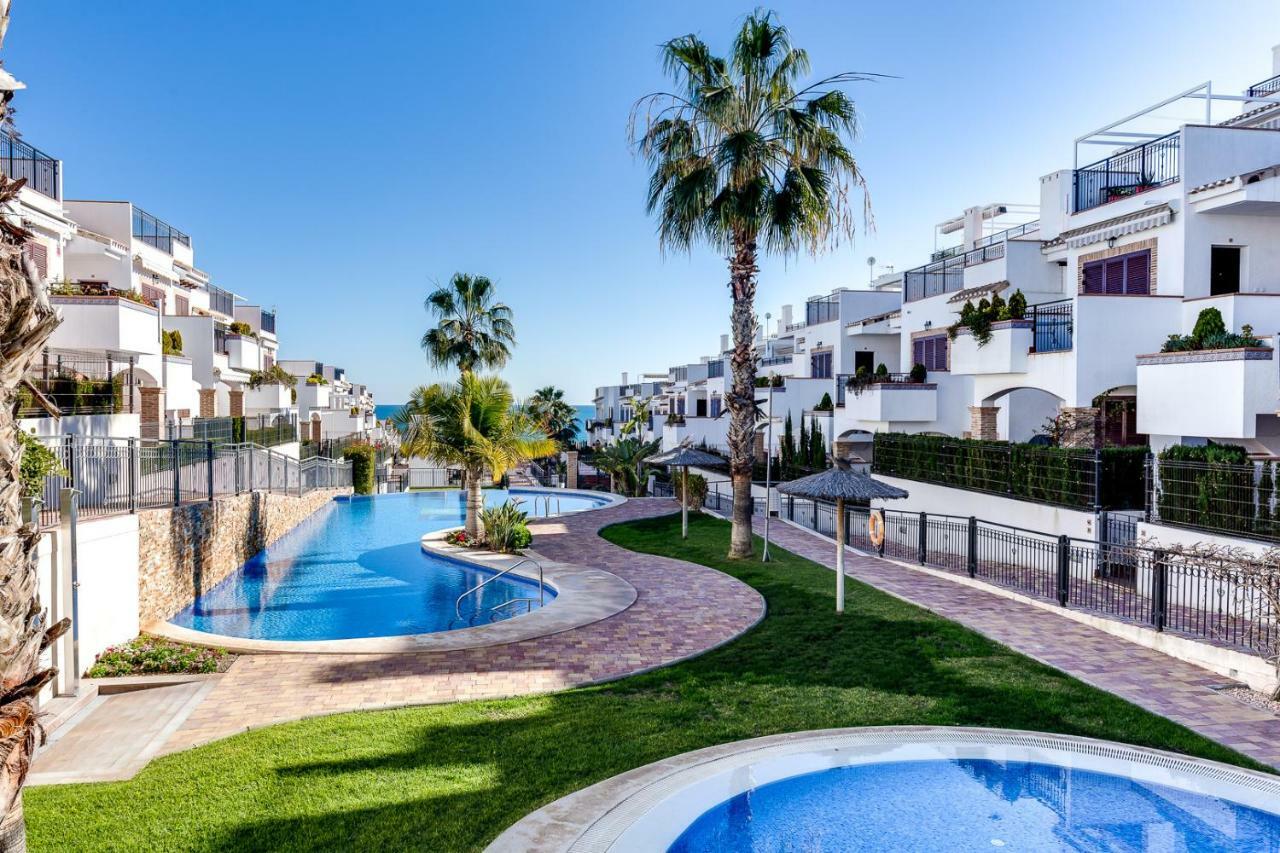 Ferienwohnung Azul Beach - La Mata Torrevieja Exterior foto