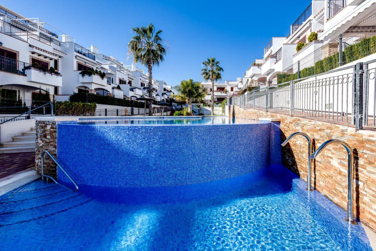 Ferienwohnung Azul Beach - La Mata Torrevieja Exterior foto